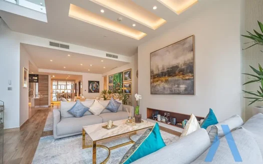 Duplex Villa | Fully Furnished | Upgraded | VOT