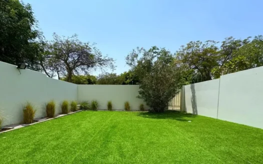 FULLY UPGRADED | 2 BEDROOMS | VACANT NOW