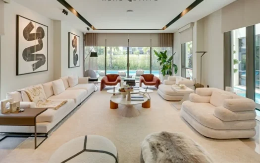Private Swimming Pool | 5 Bed+Study | Backing Park